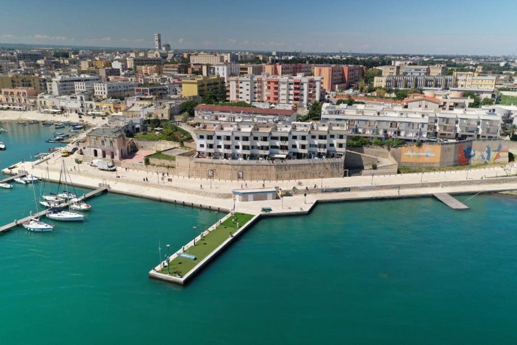 B&B La Baia Sea Rooms Bisceglie Exterior photo